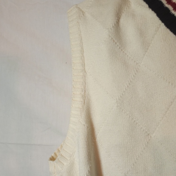 TOMMY HILFIGER VEST SIZE LARGE - Picture 2 of 8